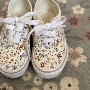 Vans Kids White Canvas Sneakers with Red & Blue Floral Print
